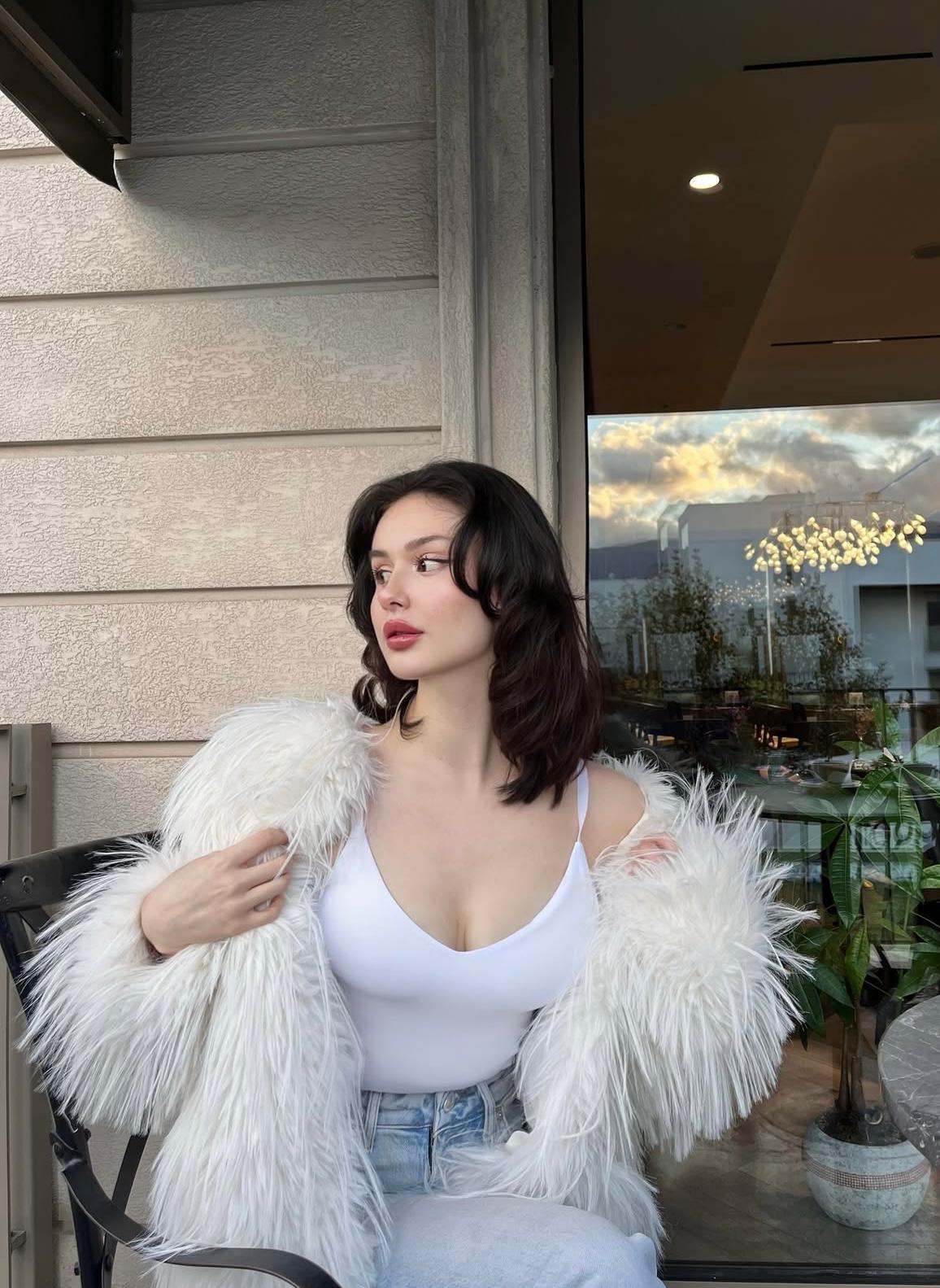 Yeşilova Aşk Dolu Bayan Escort Bayan Gülce