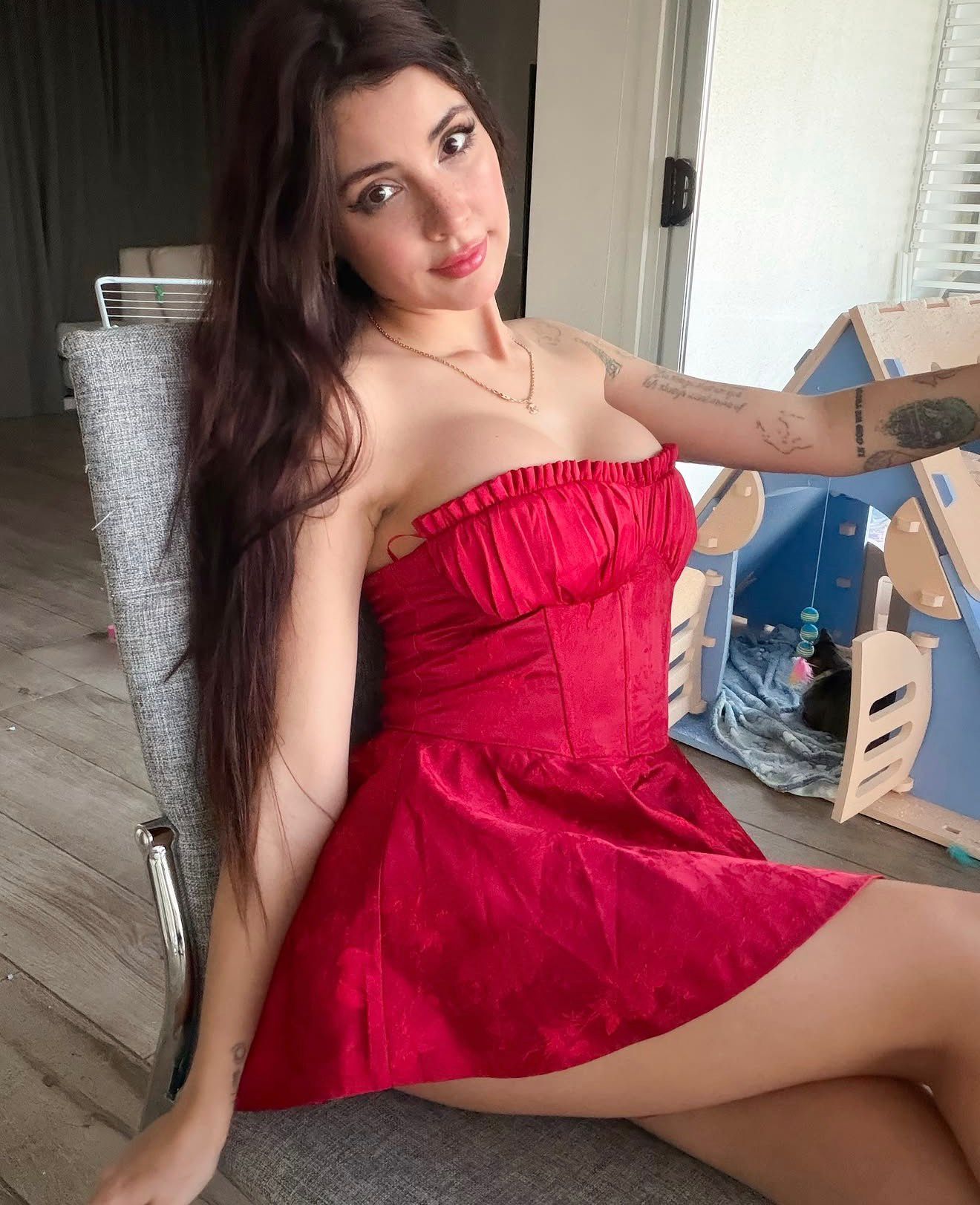 Karakocalı Arabada Görüşen Escort Bayan Naz